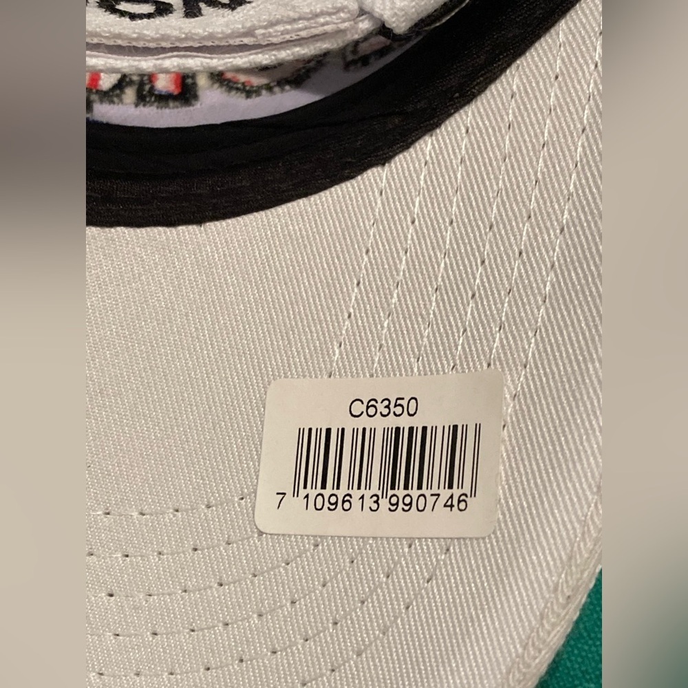 NEW London Embroidered Snap Back White Hat Cap Union Jack Flag Adjustable Sizing - Picture 6 of 9